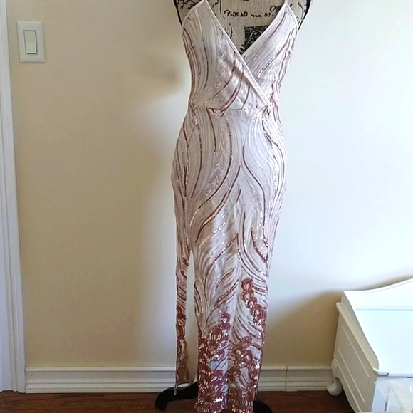 LAST ONE Sequin maxi dress - Picture 1 of 5